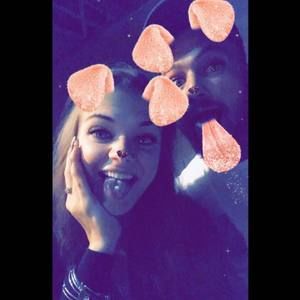 Meet your Posher, Elise